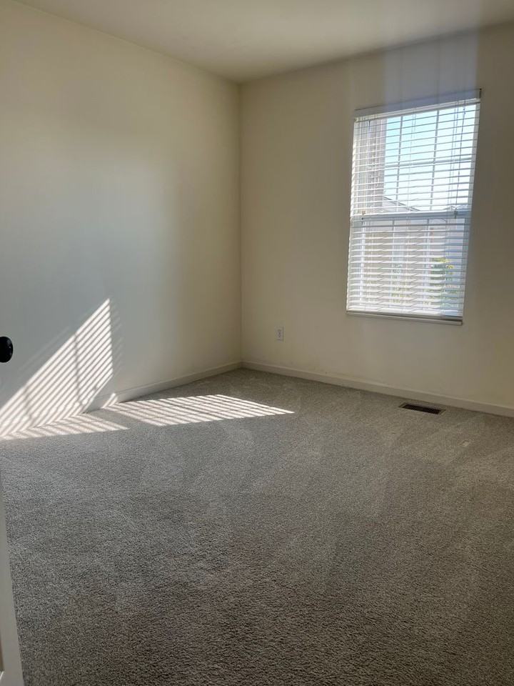 57 Monterey Cypress Dr - Photo 3 of 17