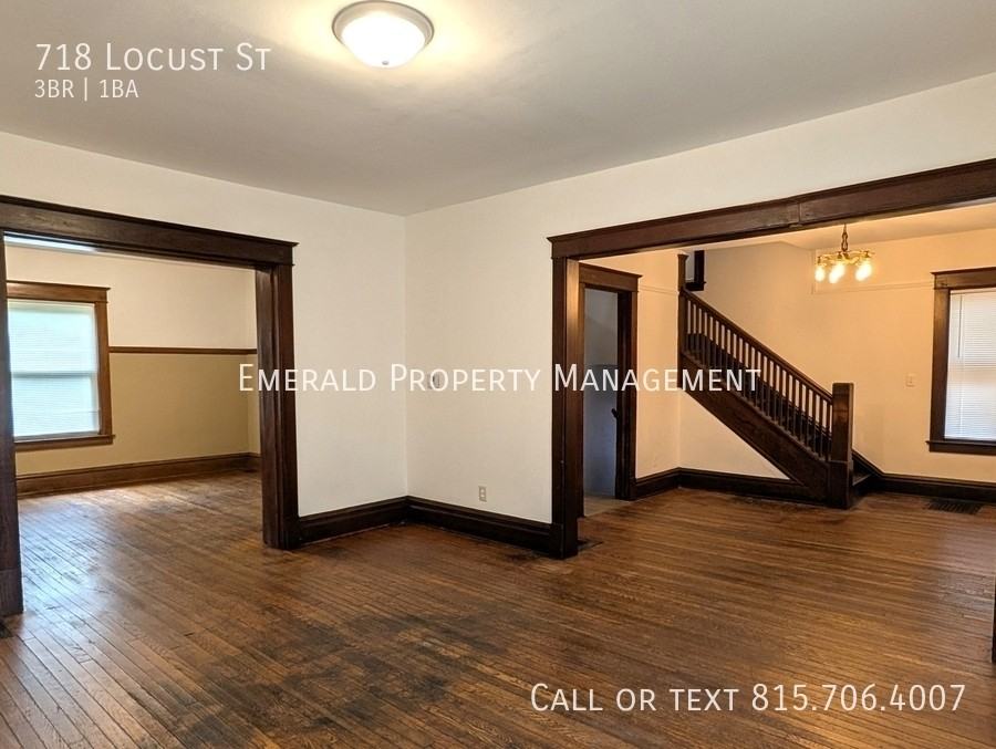 718 Locust St - Photo 4 of 18