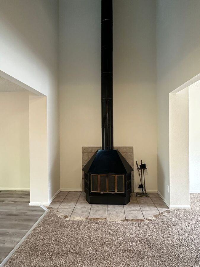 826 London Green Way - Photo 6 of 20