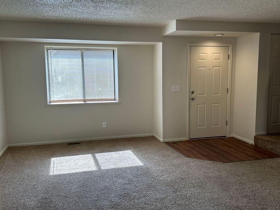 826 London Green Way - Photo 7 of 20