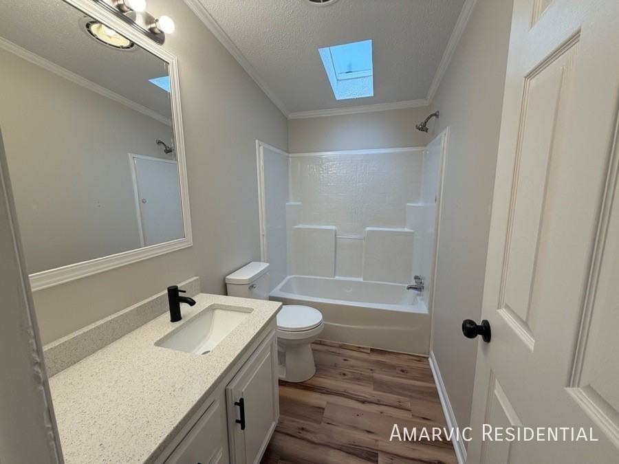 450 Wendy Ln - Photo 6 of 11
