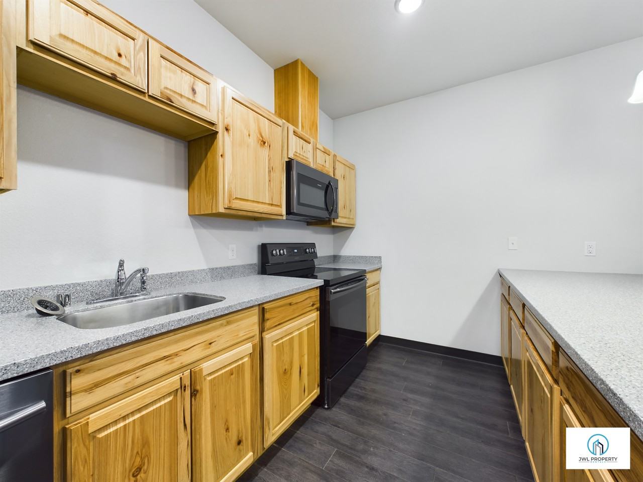2418 Homestead Dr #B - Photo 2 of 15