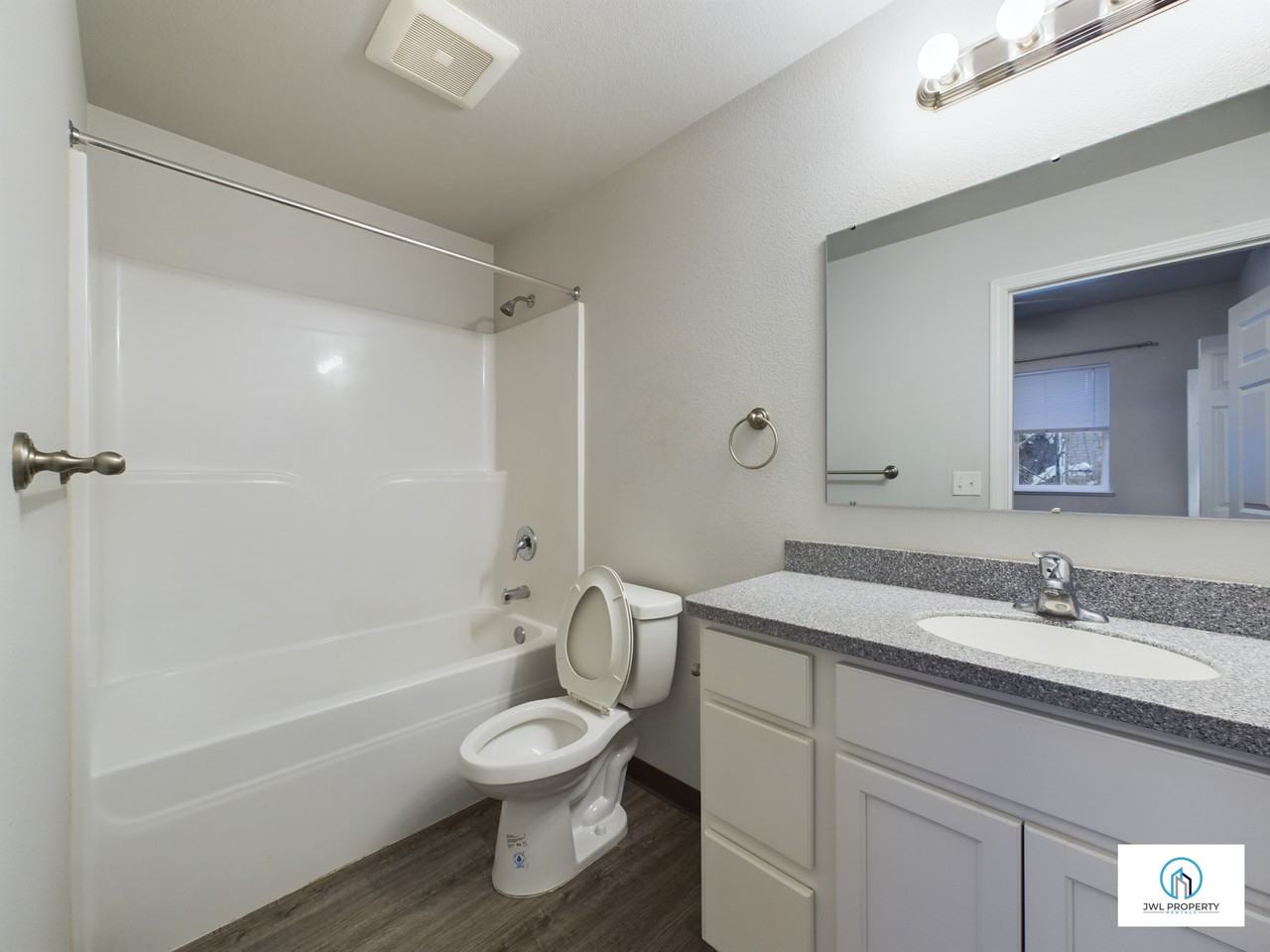 2418 Homestead Dr #B - Photo 6 of 15