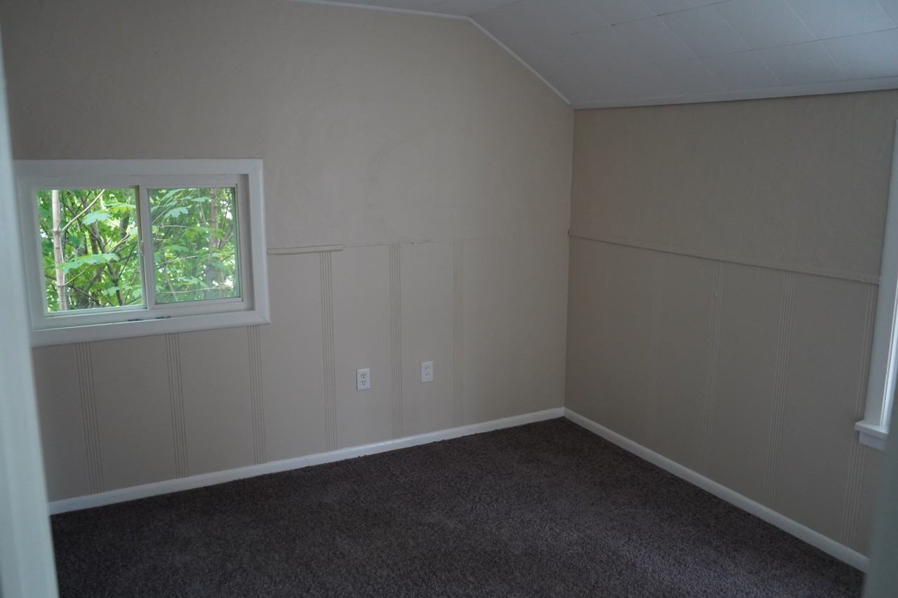 3405 Tate Ave - Photo 3 of 10