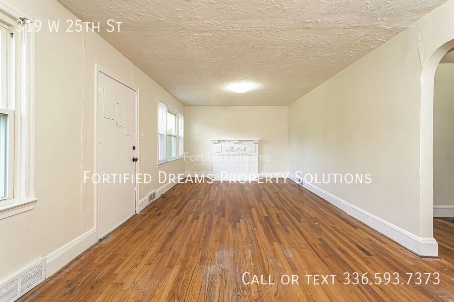 319 W 25th St - Photo 3 of 15