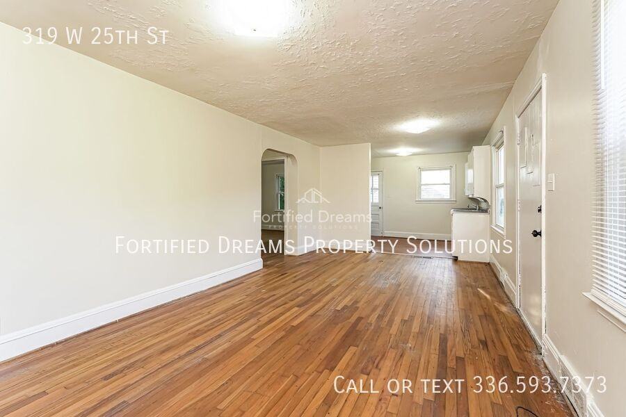 319 W 25th St - Photo 4 of 15
