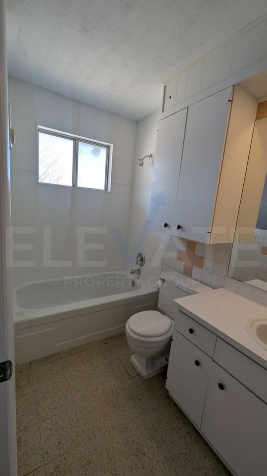 1214 S Blake St #1 - Photo 5 of 12