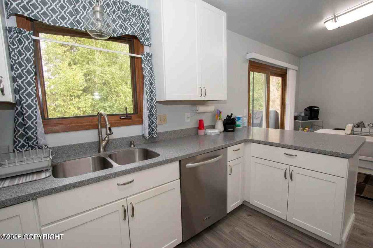 8820 Kak Island St - Photo 5 of 21