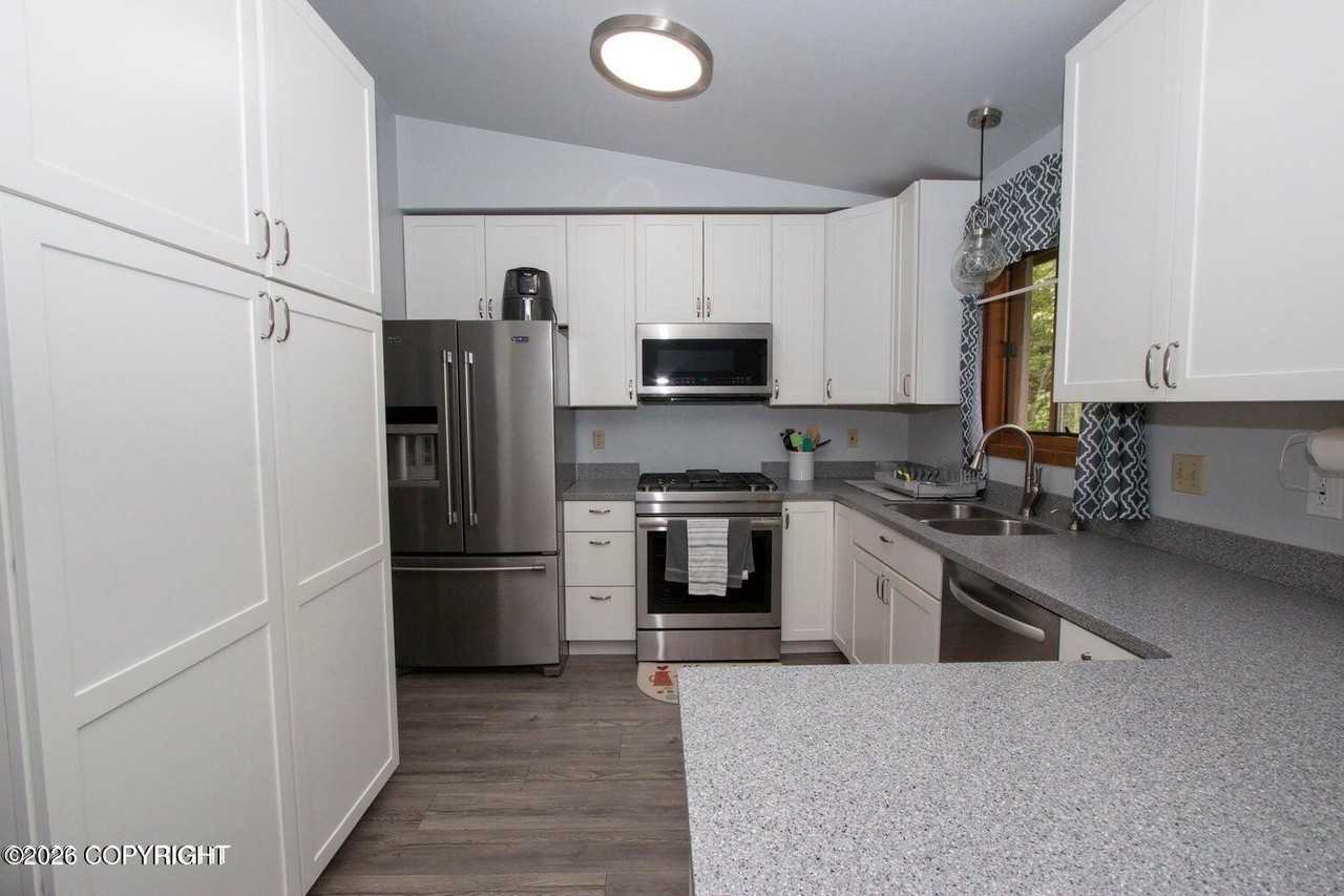 8820 Kak Island St - Photo 6 of 21