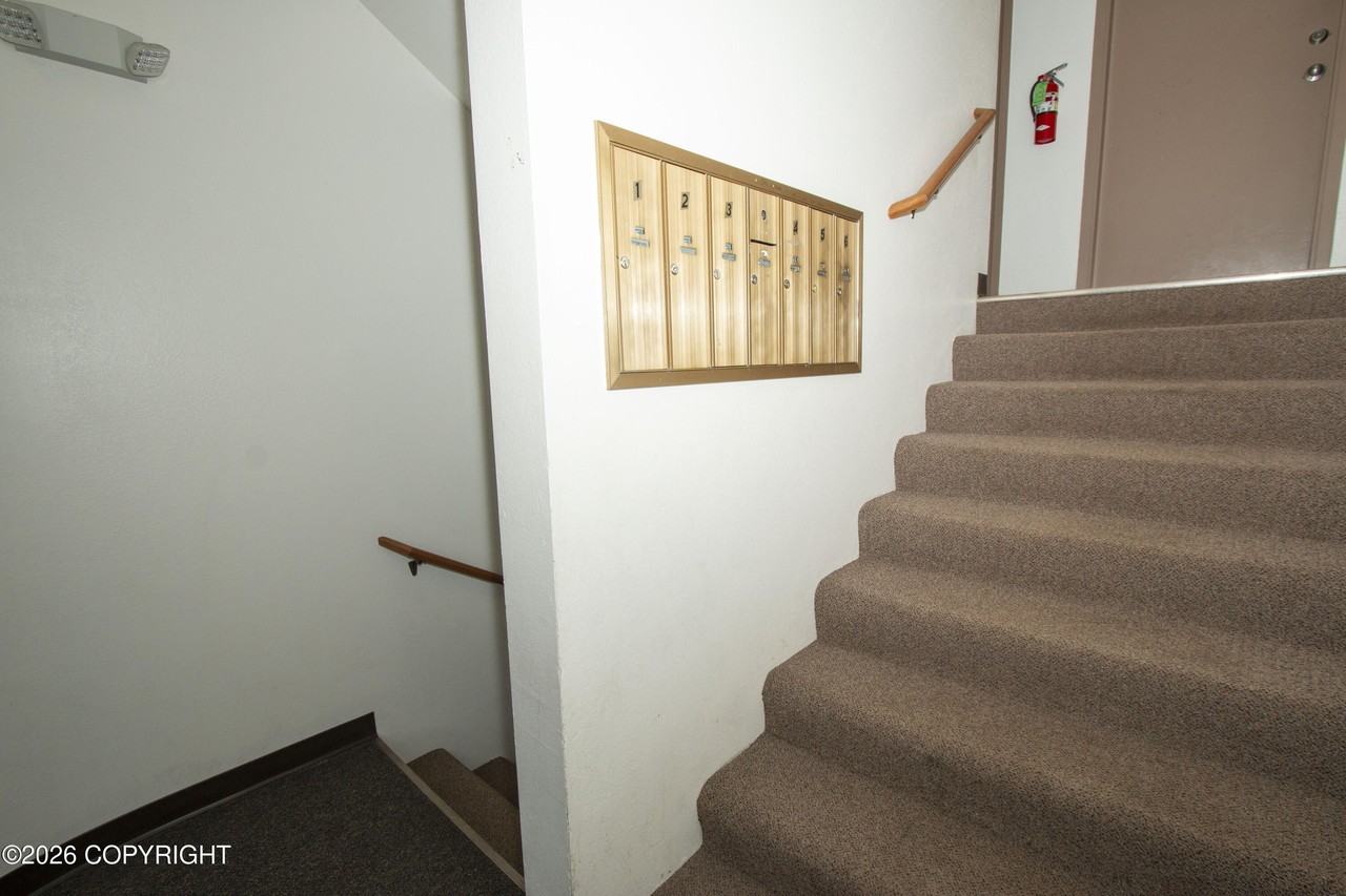 526 E 15th Ave #4 - Photo 3 of 21