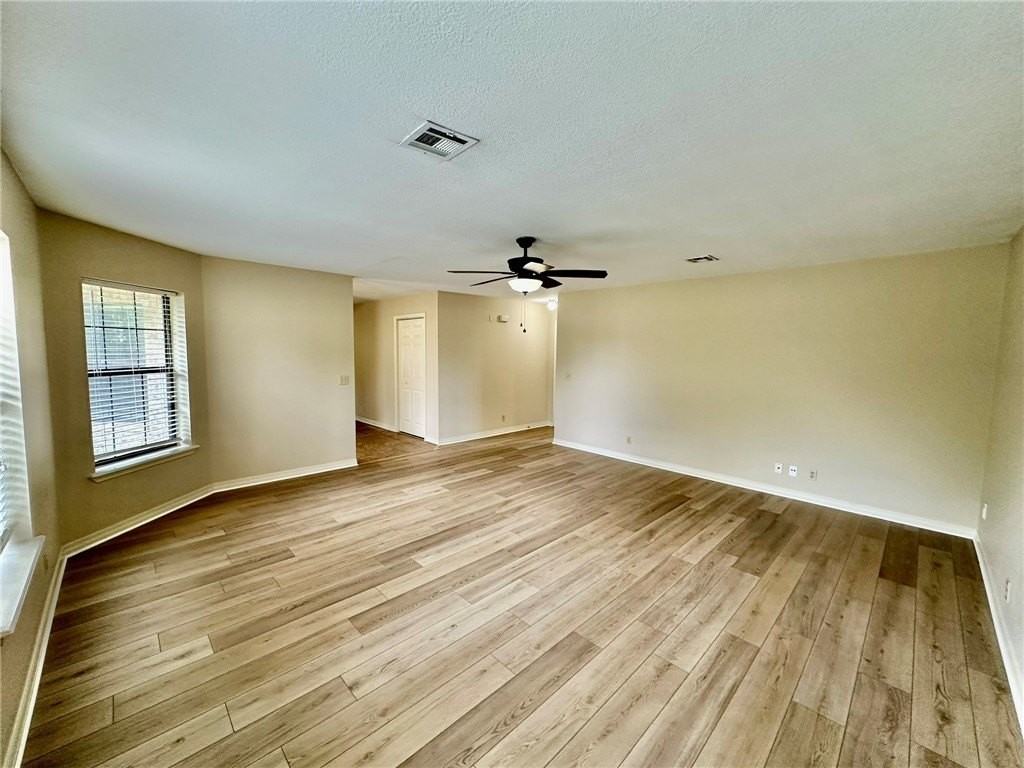 2311 W Willow St - Photo 7 of 30
