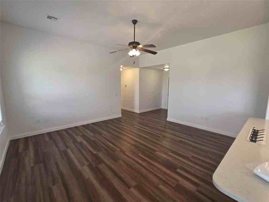 311 Violet St - Photo 3 of 22
