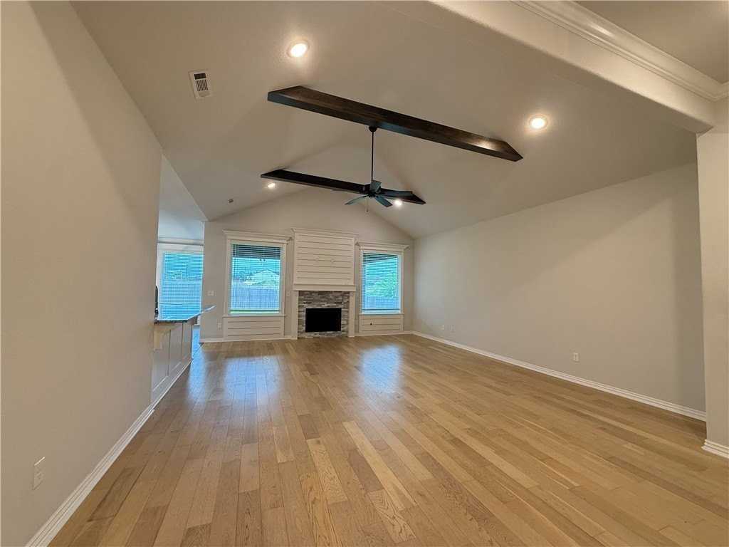 805 Carlock Dr - Photo 4 of 24