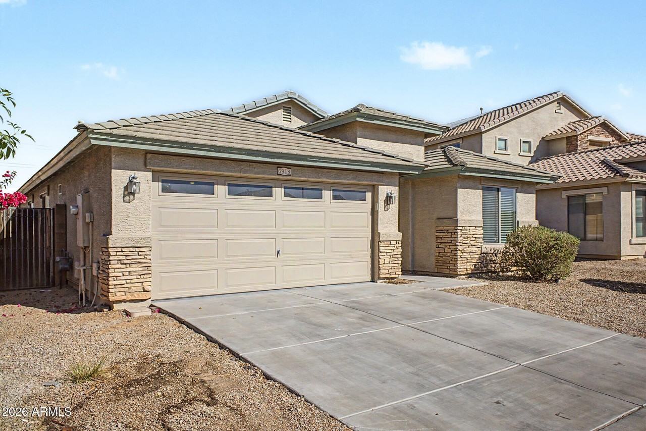 6918 S 46th Ln - Photo 2 of 32