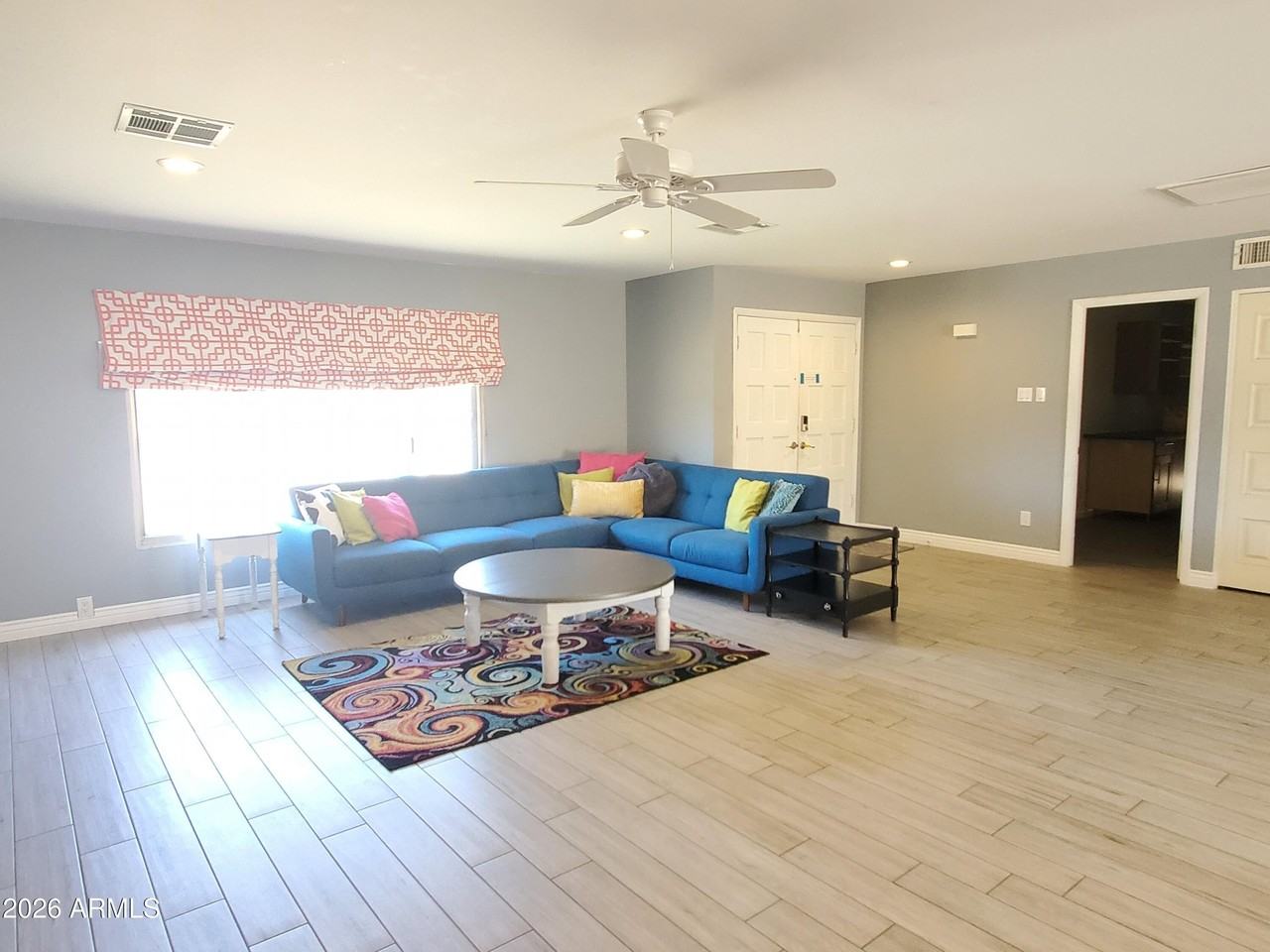 4404 S Rita Ln - Photo 5 of 28