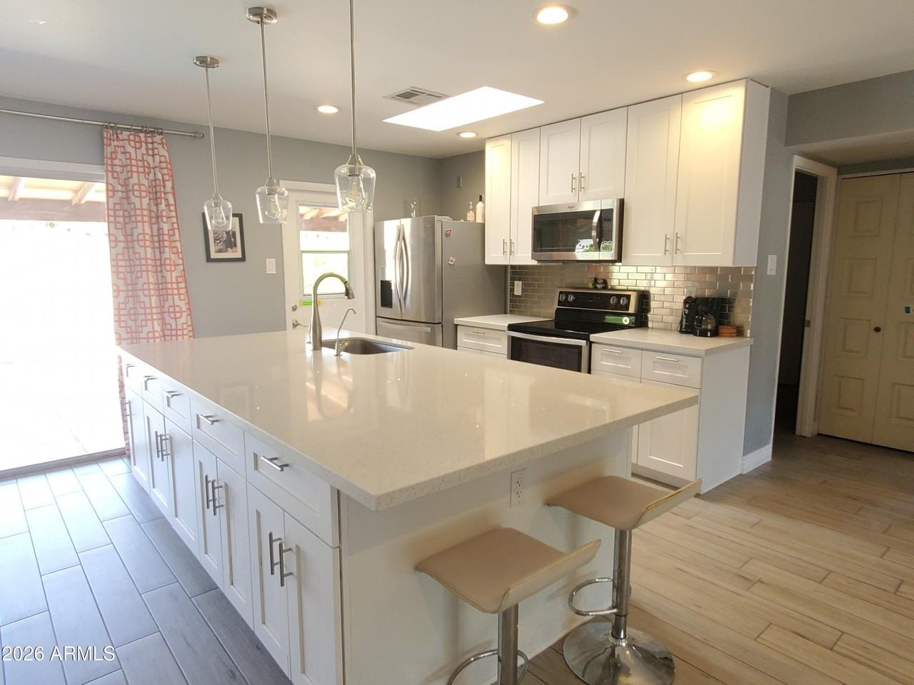 4404 S Rita Ln - Photo 6 of 28