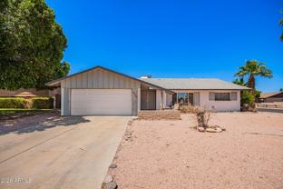 4404 S Mcallister Ave - Photo 1 of 1