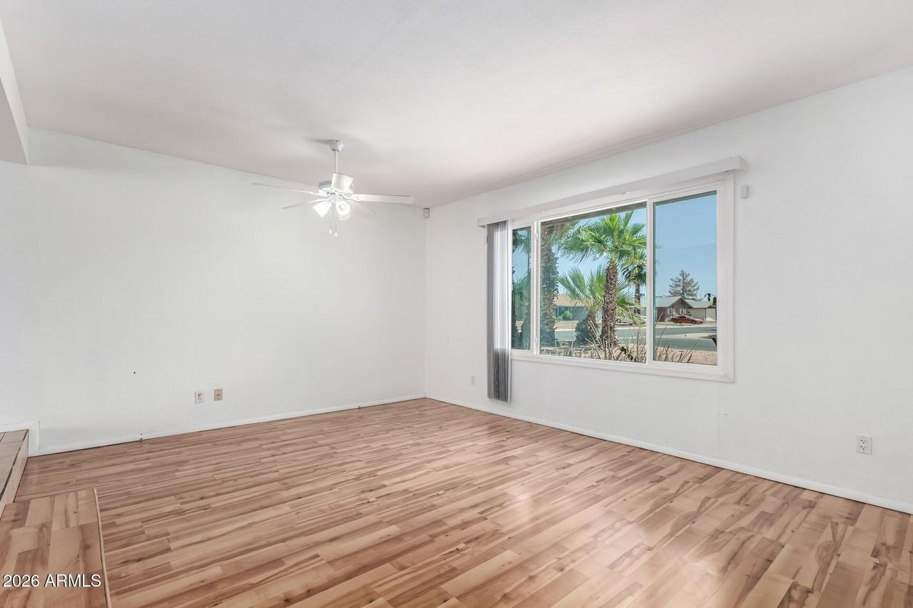 4404 S Mcallister Ave - Photo 5 of 31