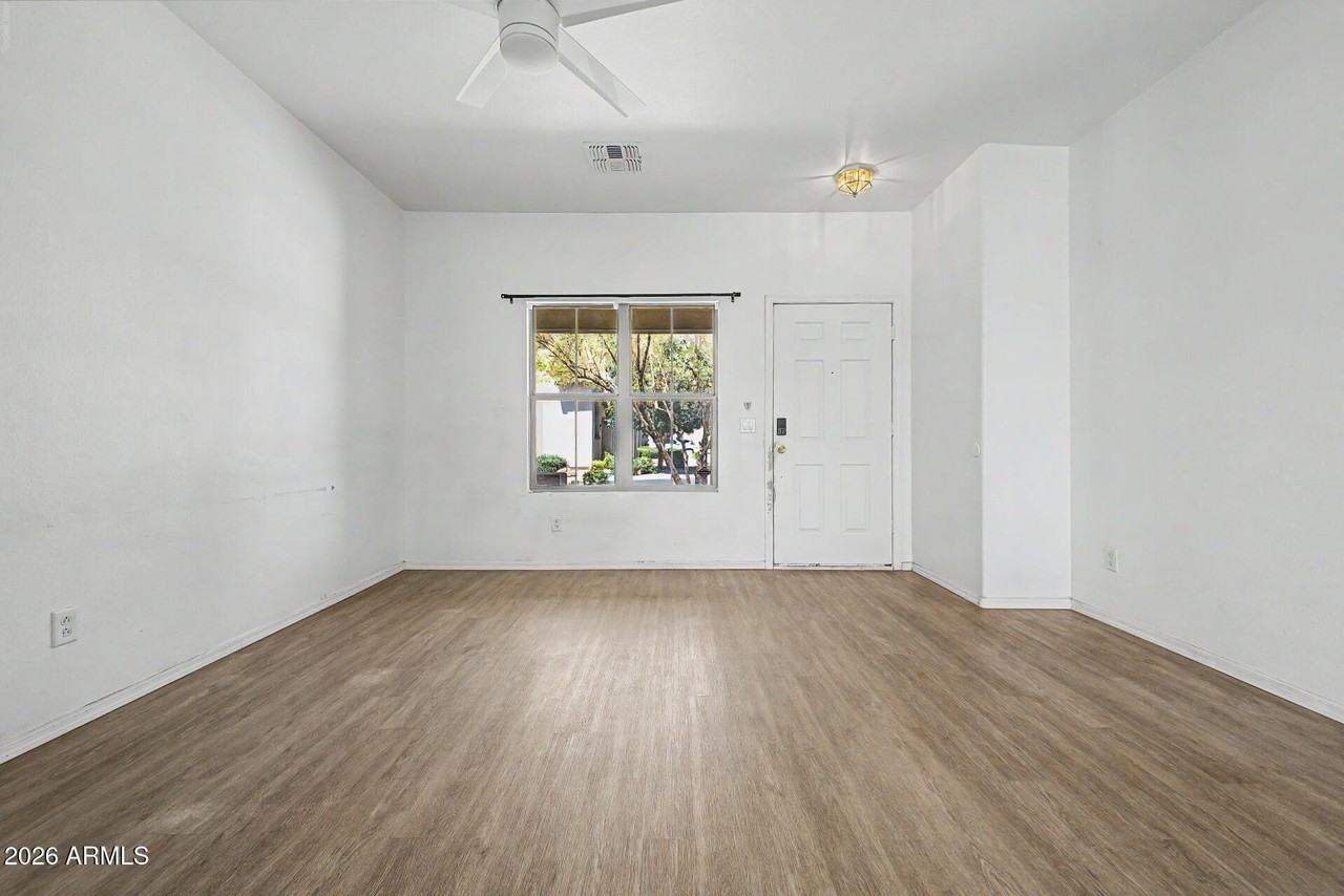 1886 E Don Carlos Ave #173 - Photo 7 of 47