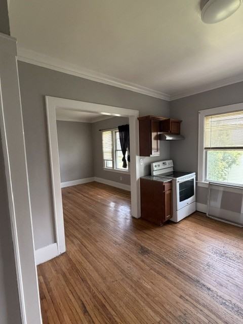 651 Norton St - Photo 3 of 6
