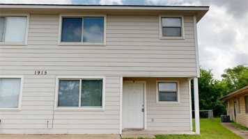 featured image of 1915 Pine Tree Dr #B