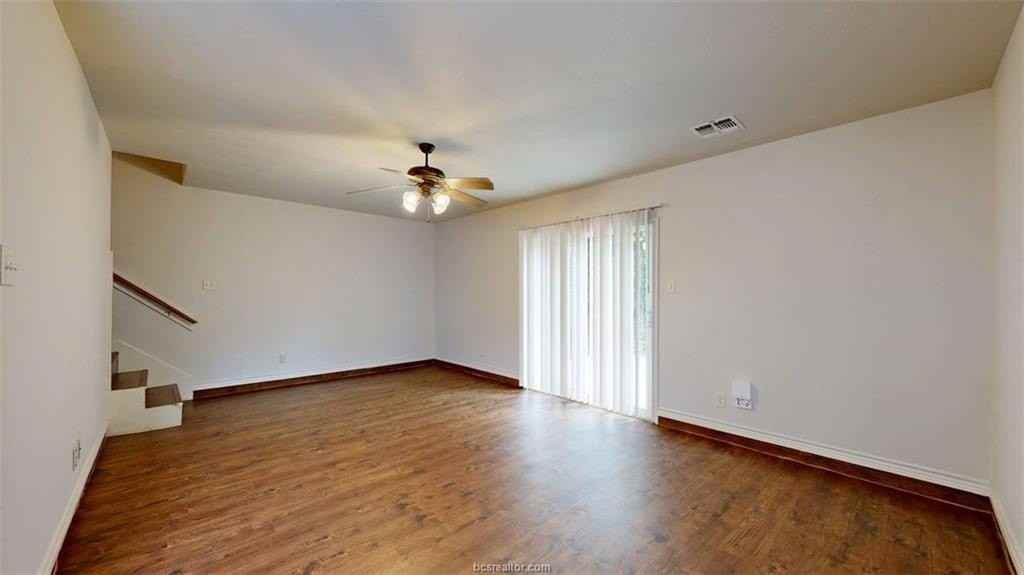 1915 Pine Tree Dr #B - Photo 5 of 22