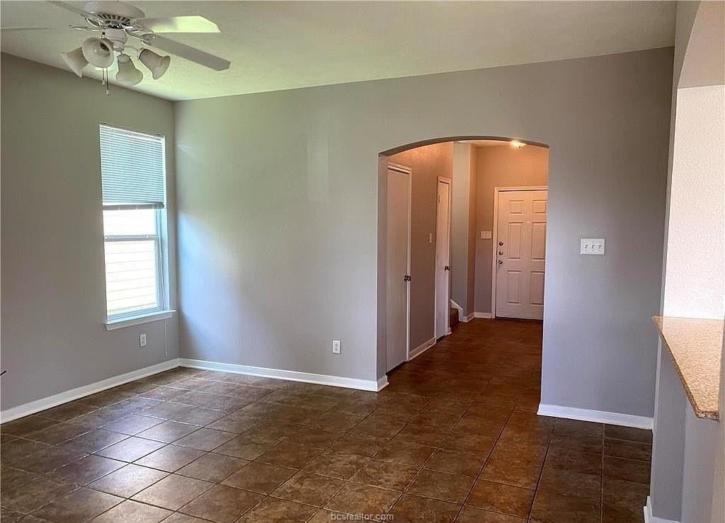 4110 Mclister Dr - Photo 4 of 10