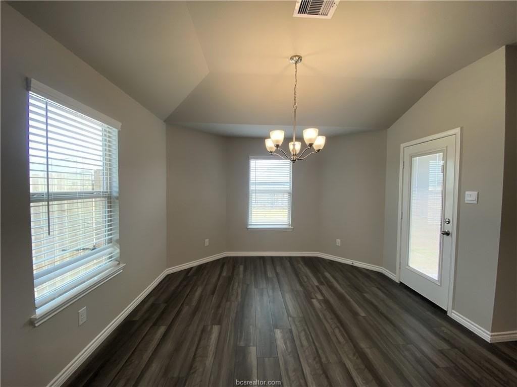1112 Verona Dr - Photo 4 of 20