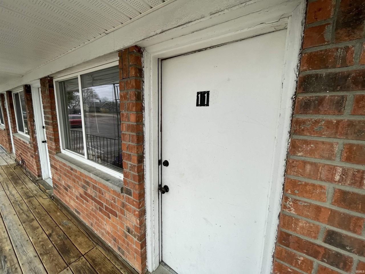 1005 N Rogers St #B16 - Photo 2 of 11