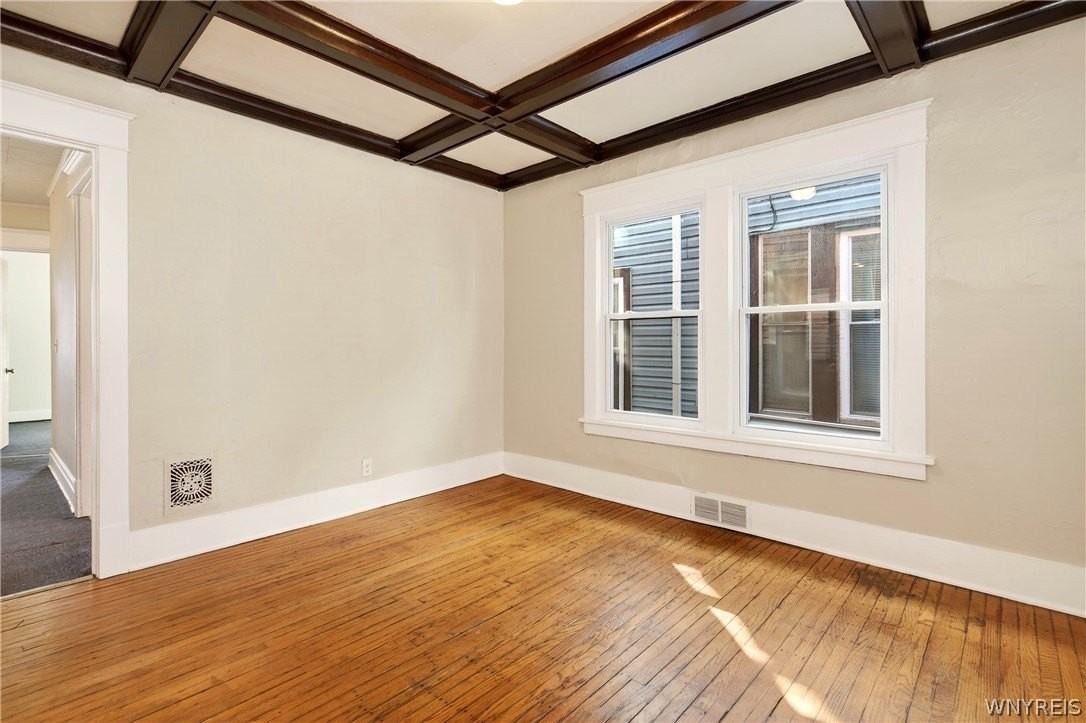 76 Vernon Pl - Photo 6 of 14
