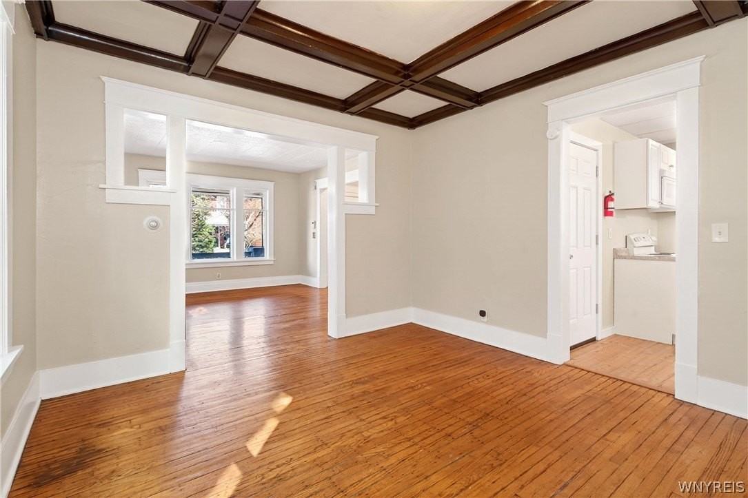 76 Vernon Pl - Photo 7 of 14