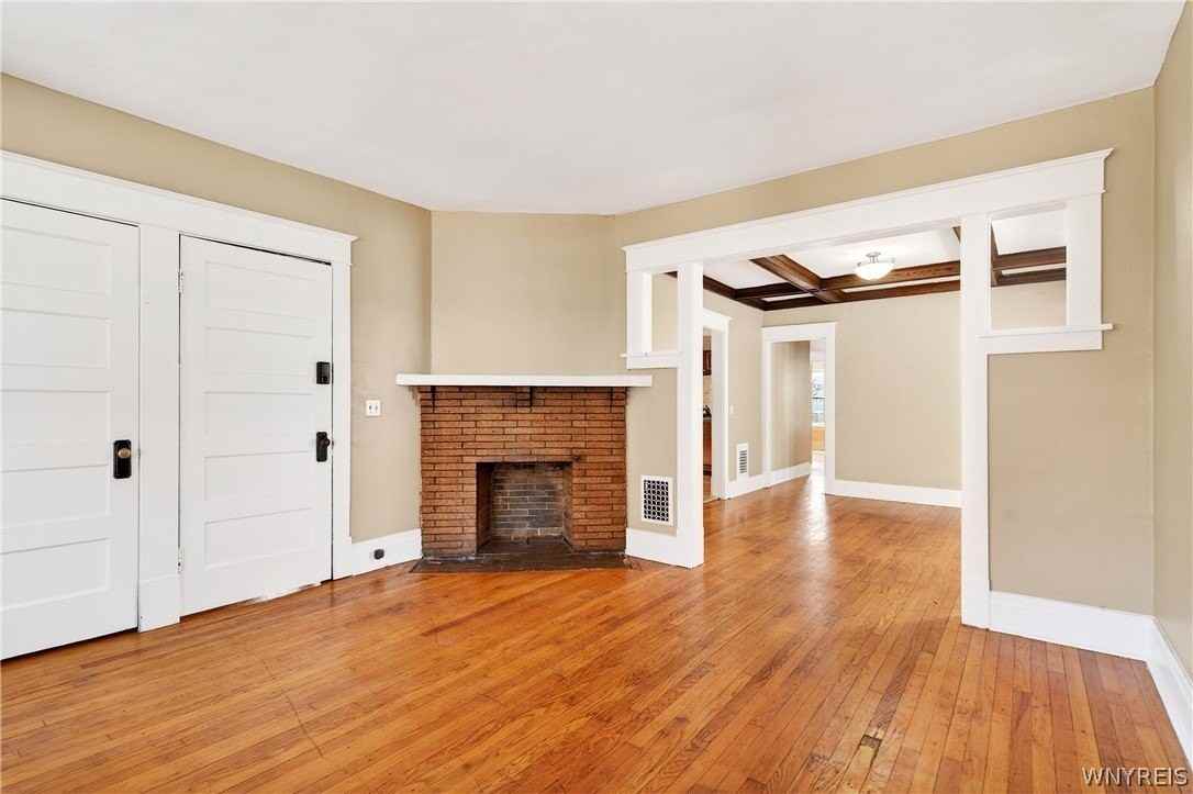 76 Vernon Pl - Photo 2 of 15
