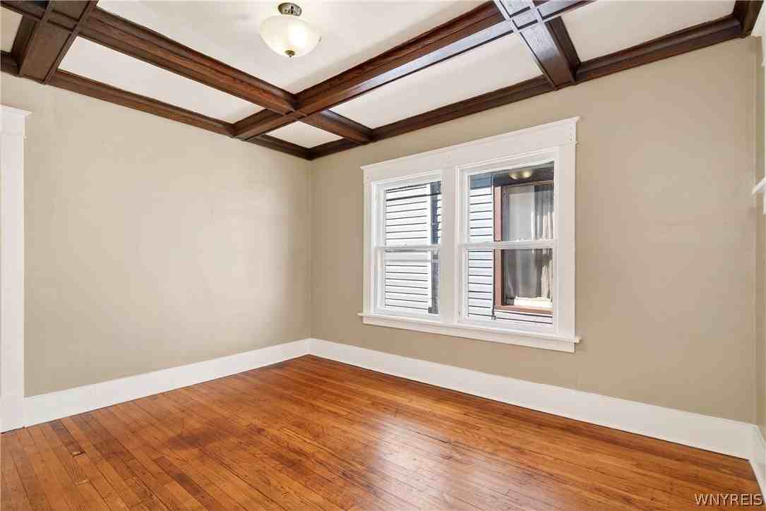76 Vernon Pl - Photo 5 of 15