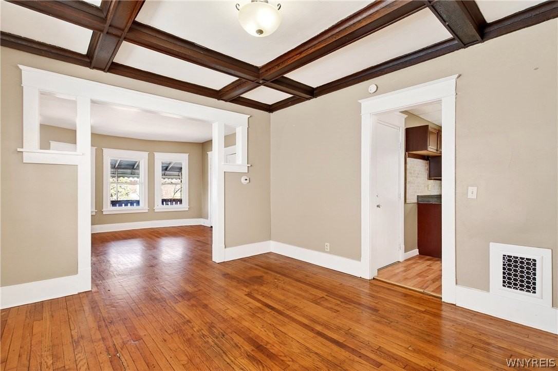 76 Vernon Pl - Photo 6 of 15