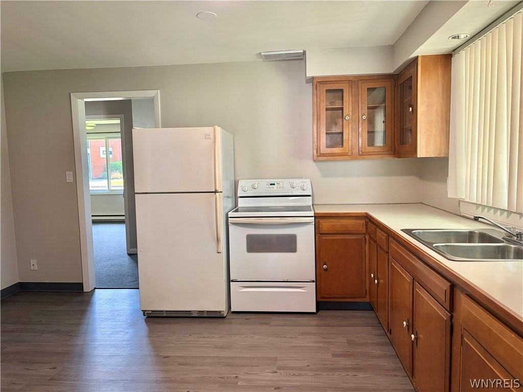 700 Park Ave - Photo 4 of 14