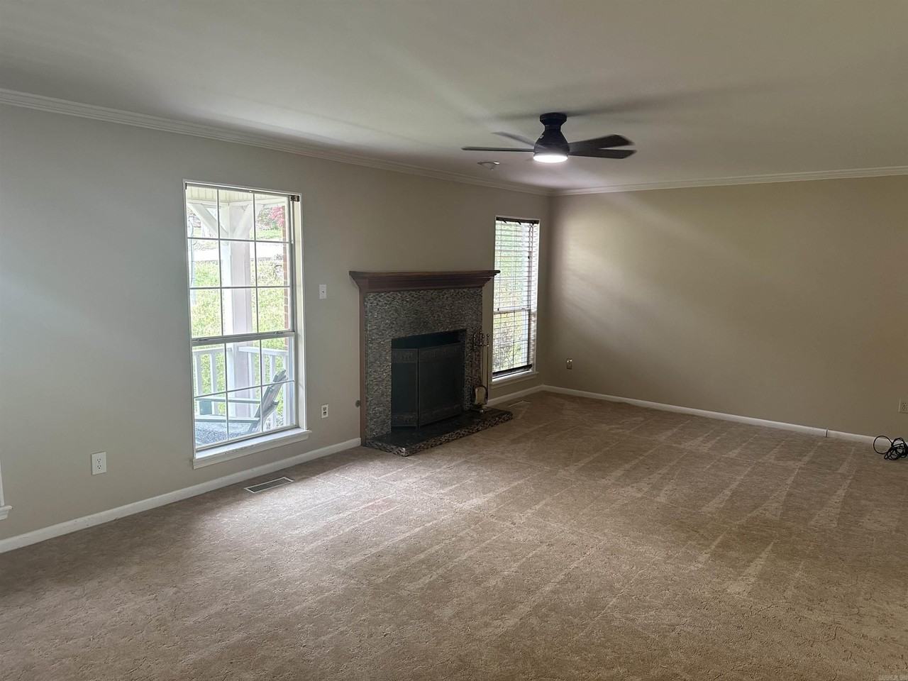 46 Morrison Ct - Photo 3 of 20