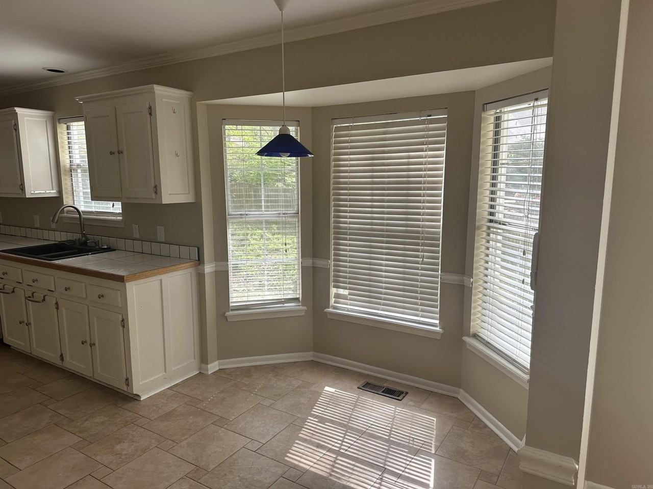46 Morrison Ct - Photo 5 of 20