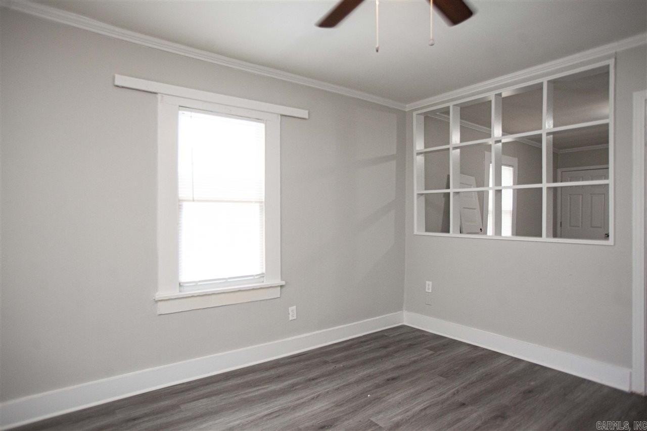 2421 S Oak St - Photo 2 of 11