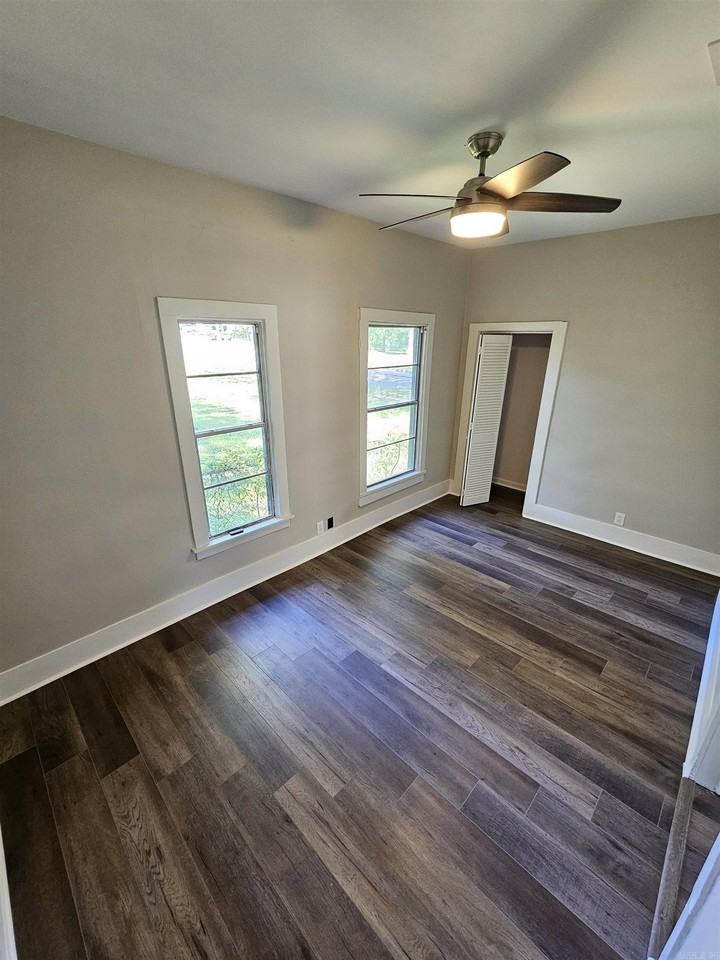 2708 Rock St - Photo 6 of 16