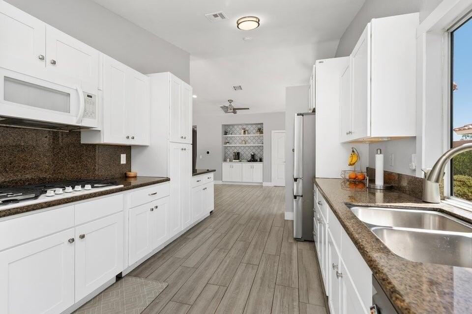 39369 Regency Way - Photo 4 of 33