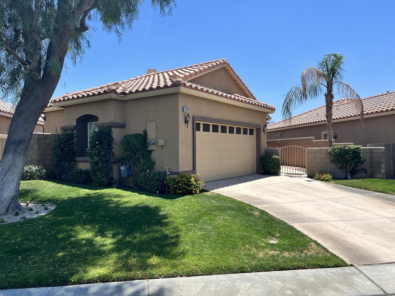 79679 Carmel Valley Ave - Photo 2 of 35