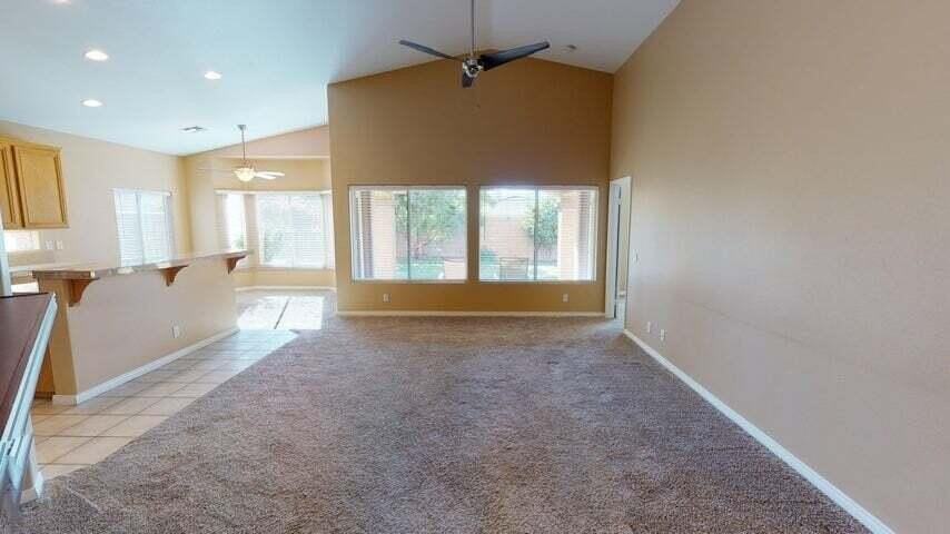 79679 Carmel Valley Ave - Photo 5 of 35