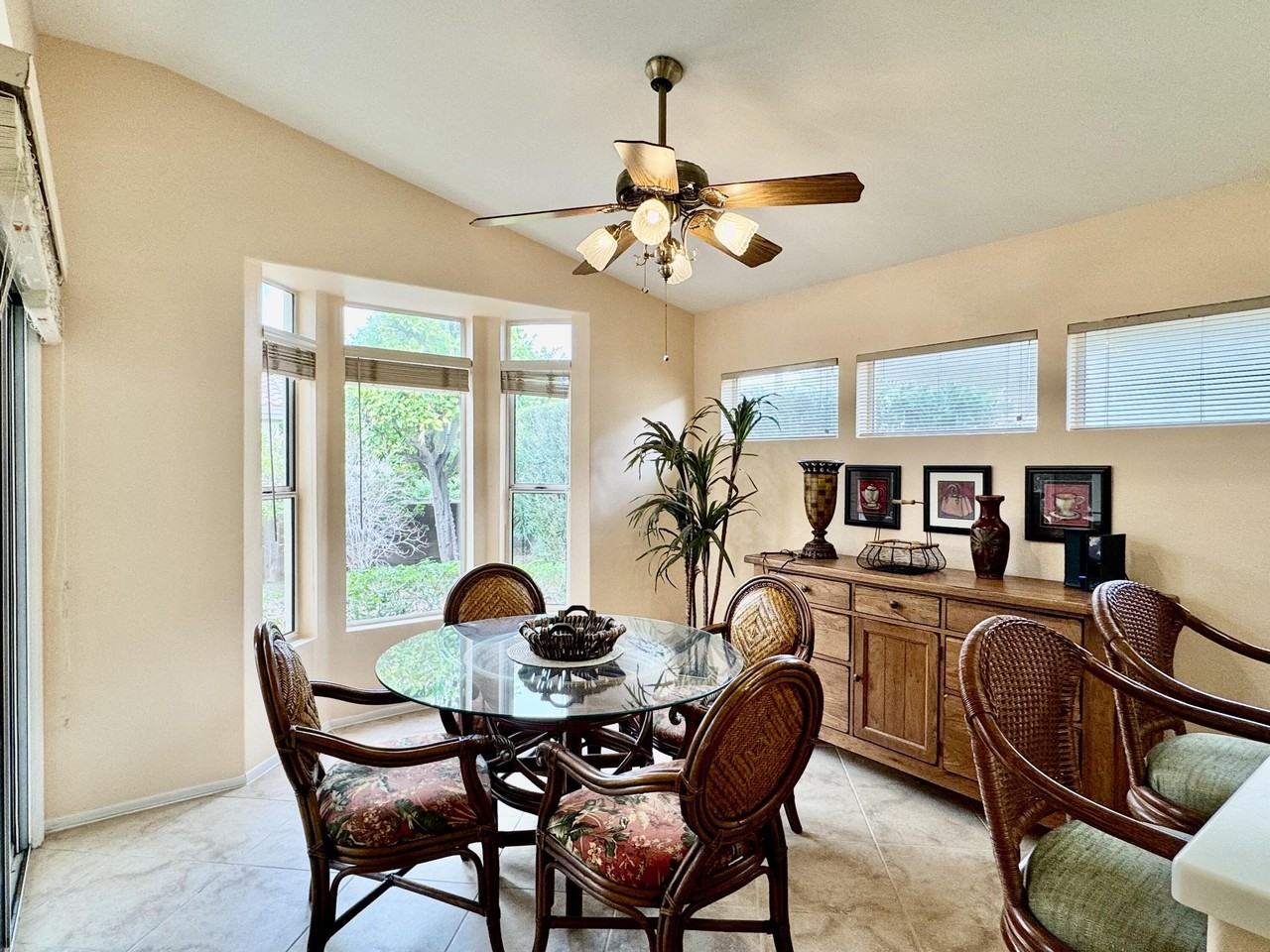78376 Moongold Rd - Photo 3 of 36