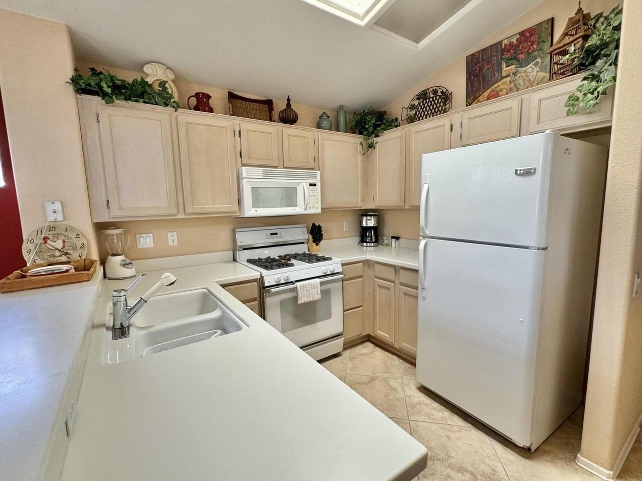 78376 Moongold Rd - Photo 6 of 36