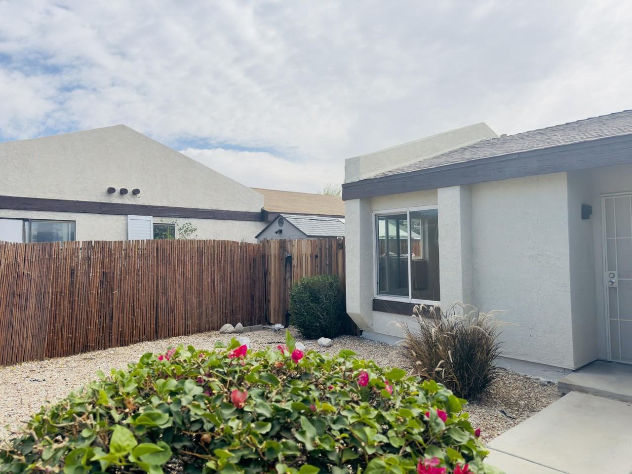 3282 N Mica Dr - Photo 4 of 21