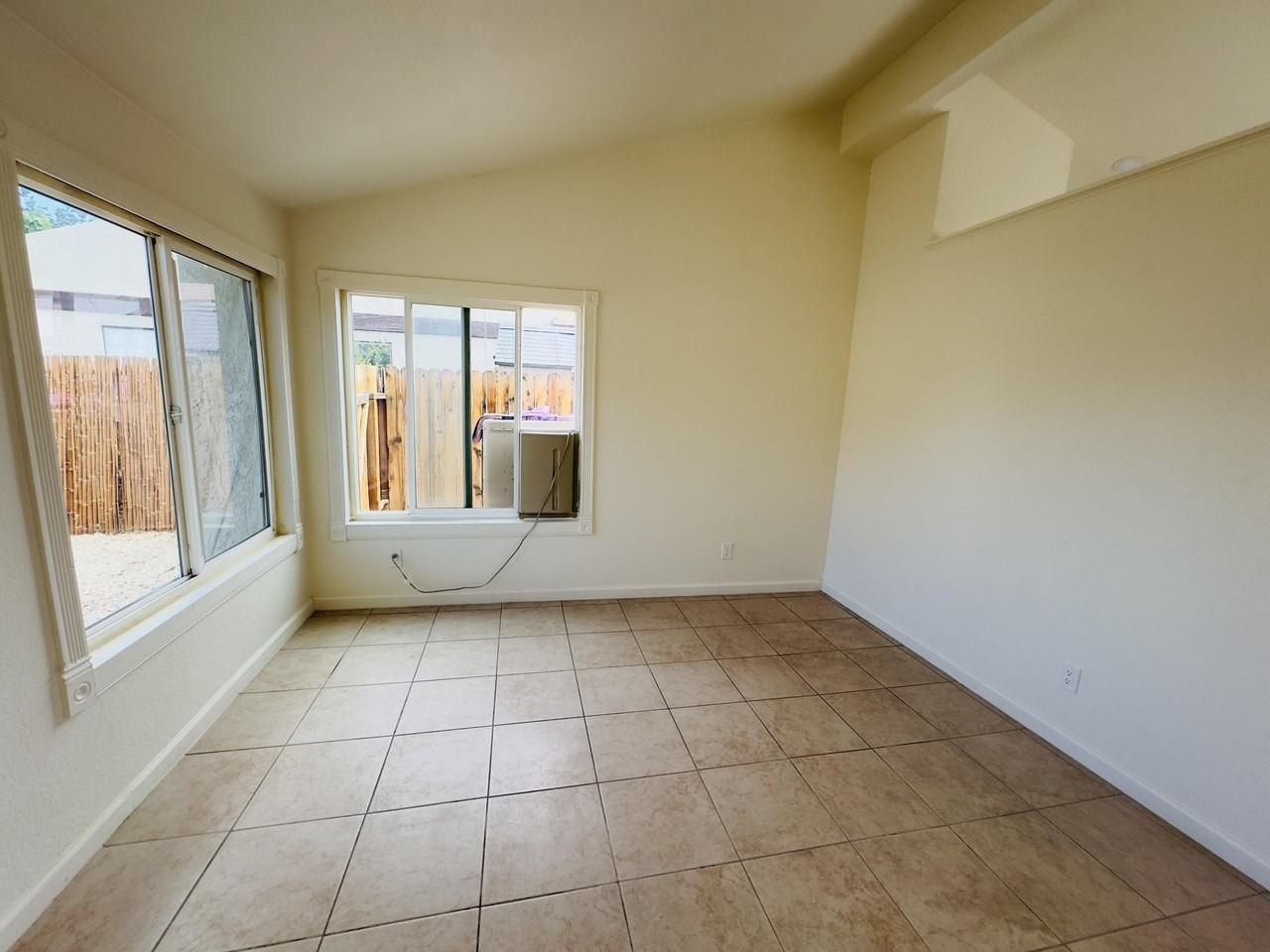 3282 N Mica Dr - Photo 5 of 21