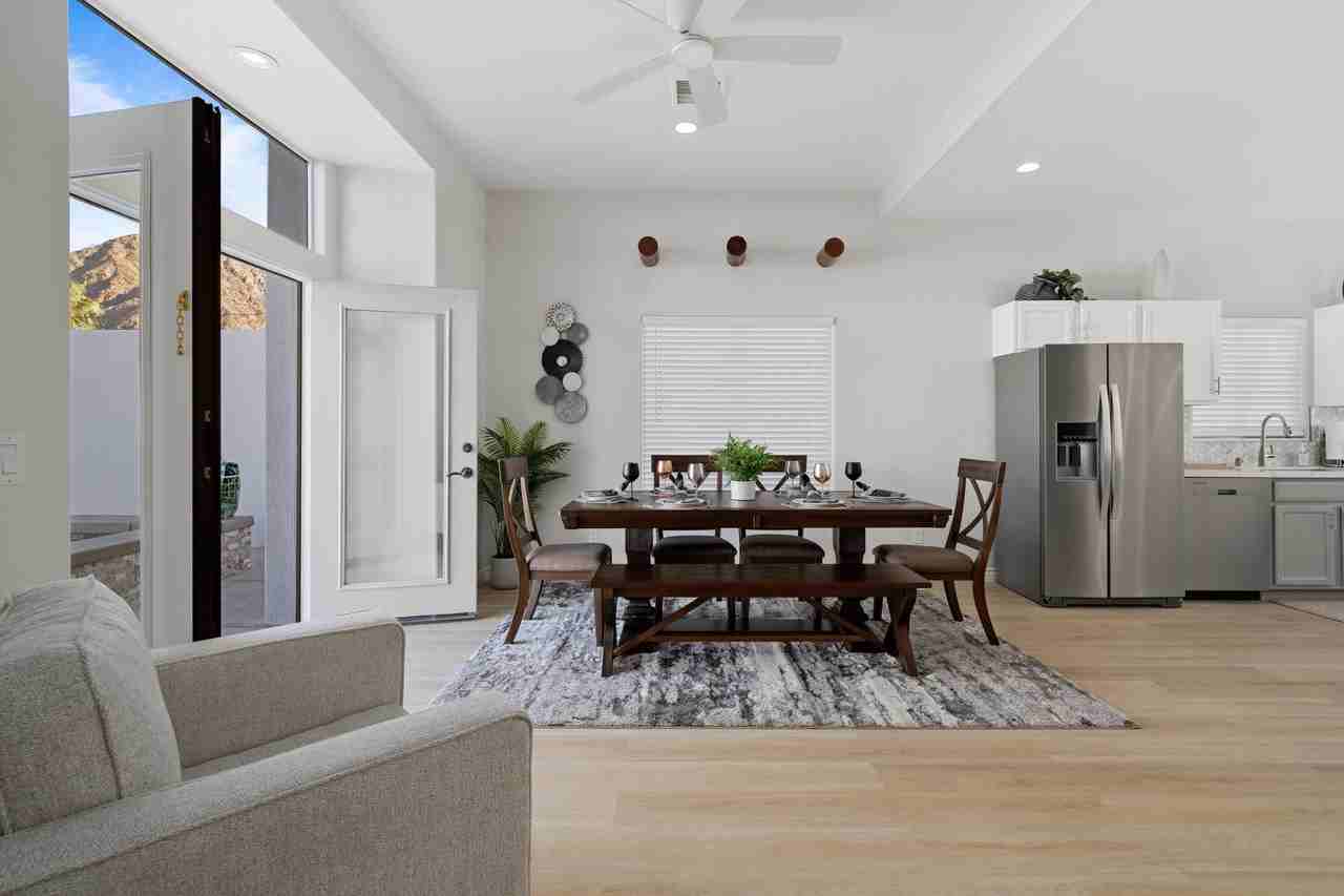 53445 Eisenhower Dr - Photo 7 of 33