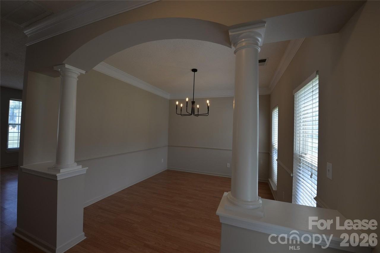 12531 Deaton Hill Dr - Photo 5 of 23