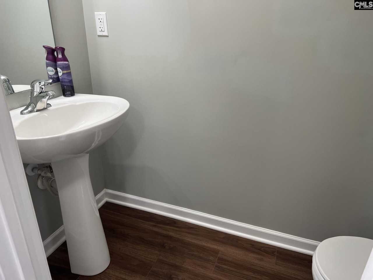 1070 Palamino Ln - Photo 5 of 10