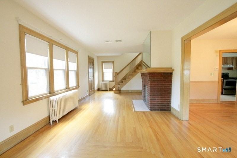 38 Hervey St - Photo 3 of 16